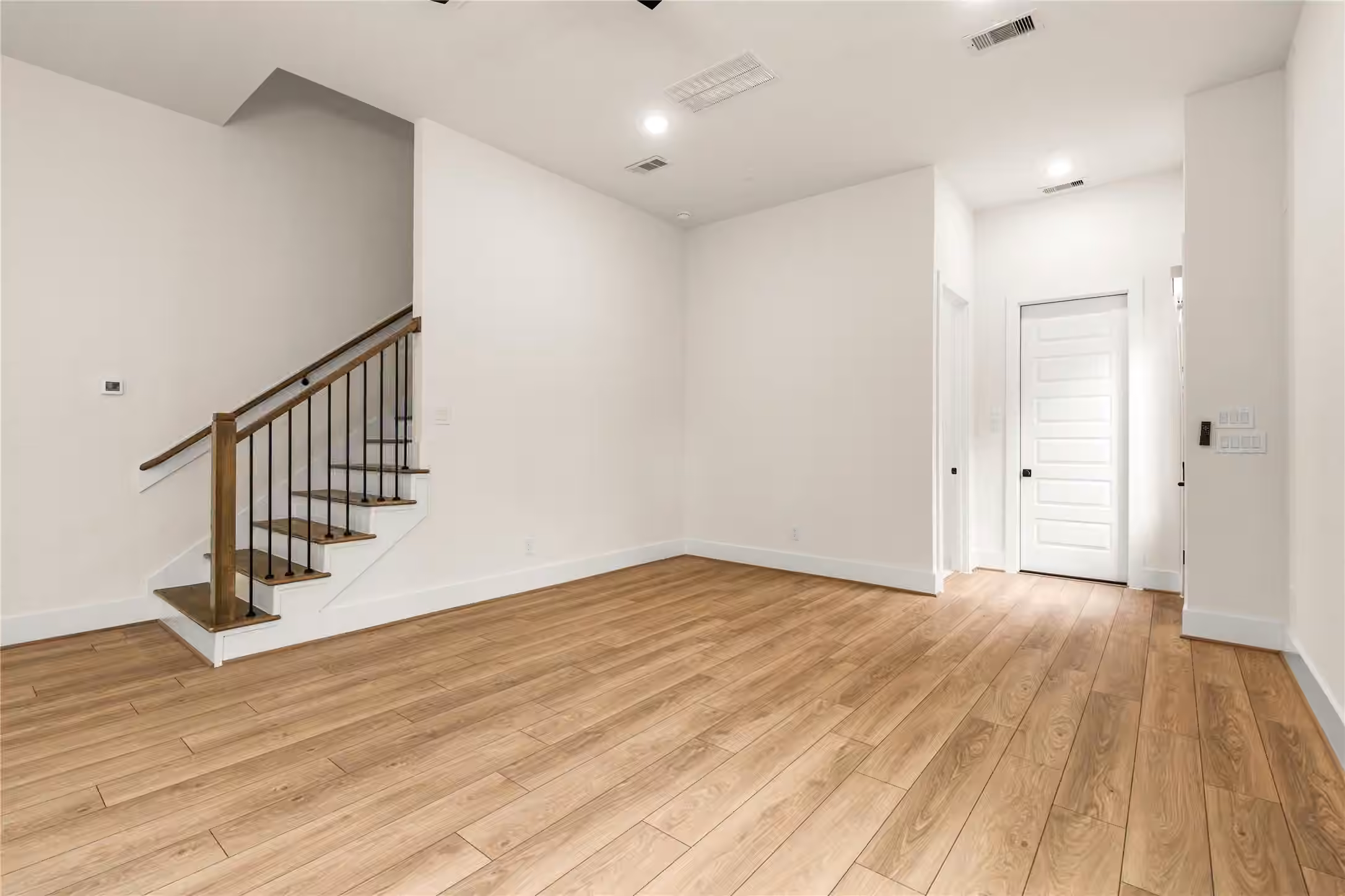Photo 5 of 7117 Goforth Street, Houston, TX