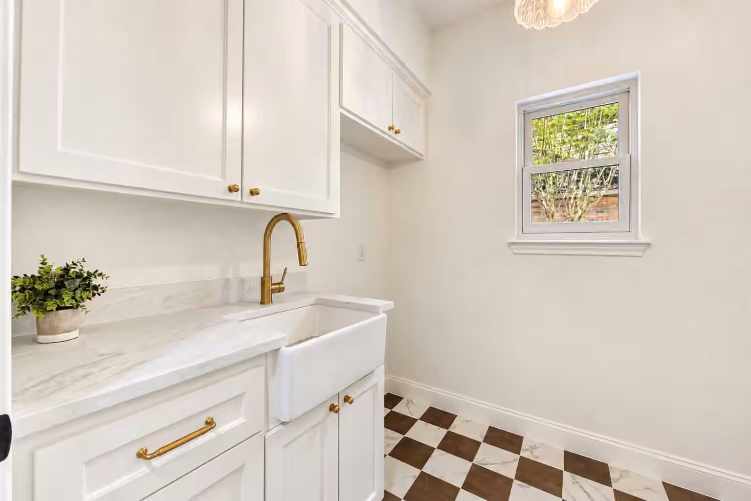 Photo 7 of 1802 Mission Springs Drive, Katy, TX