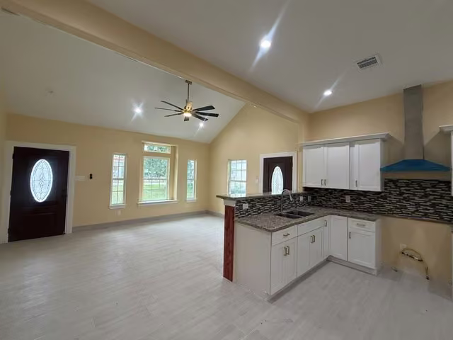 Photo 4 of 903 Harris Avenue, Pasadena, TX