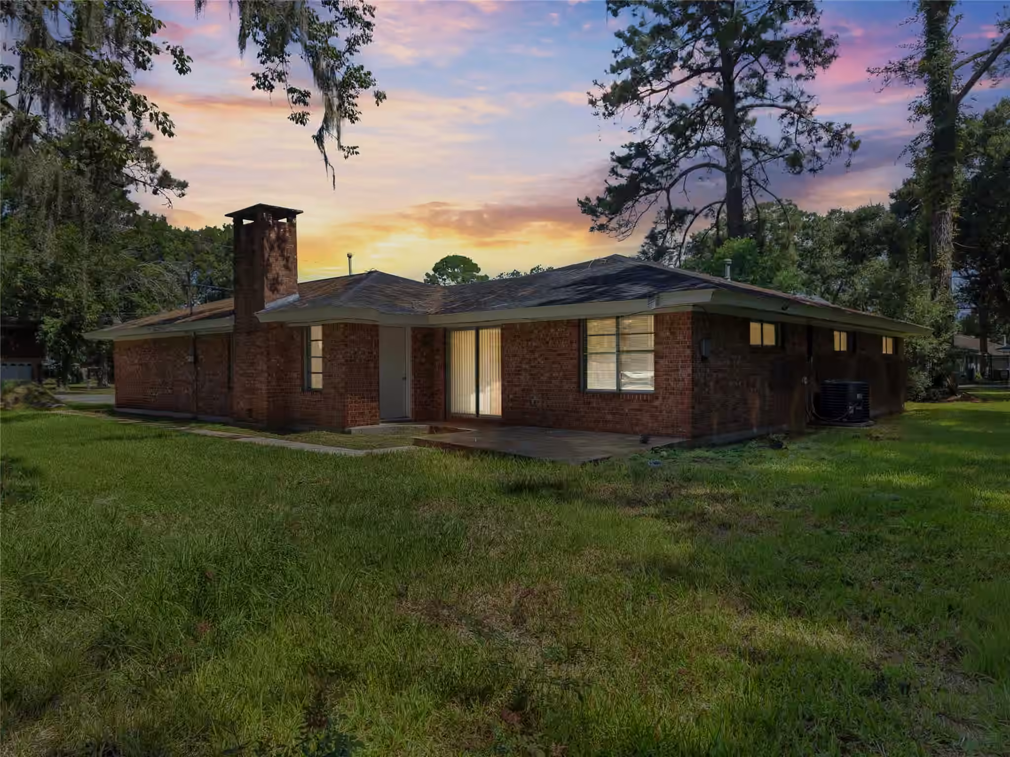 Photo of 1102 Avenue C, Sweeny, TX