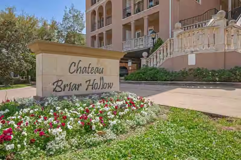 Photo 2 of 58 Briar Hollow Lane 303, Houston, TX