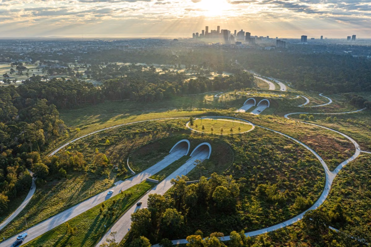 Enjoy nearby Memorial Park, with scenic trails, expansive green spaces, golf, and outdoor recreation just a short drive from home.