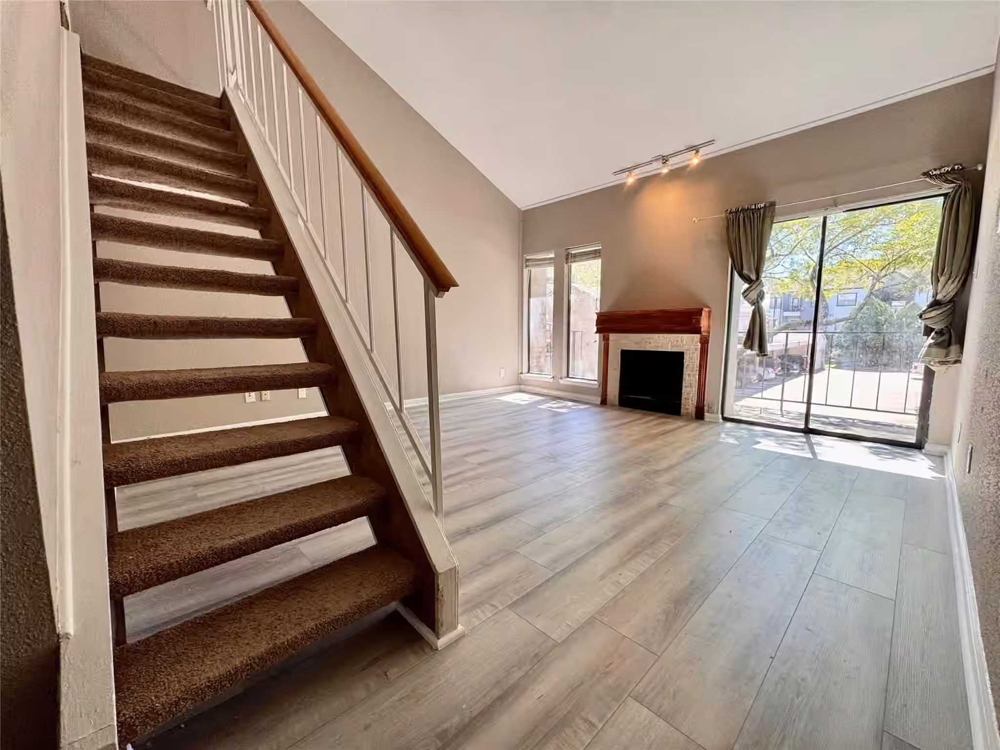 Photo 3 of 10811 Richmond Avenue 54, Houston, TX