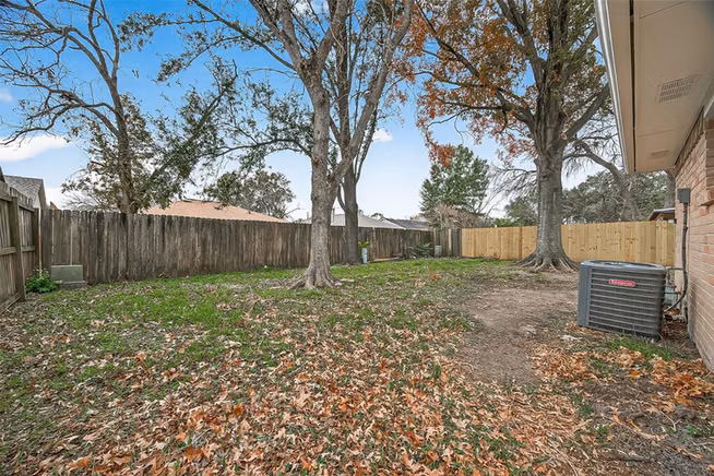 Photo 5 of 16235 La Terra Drive, Houston, TX