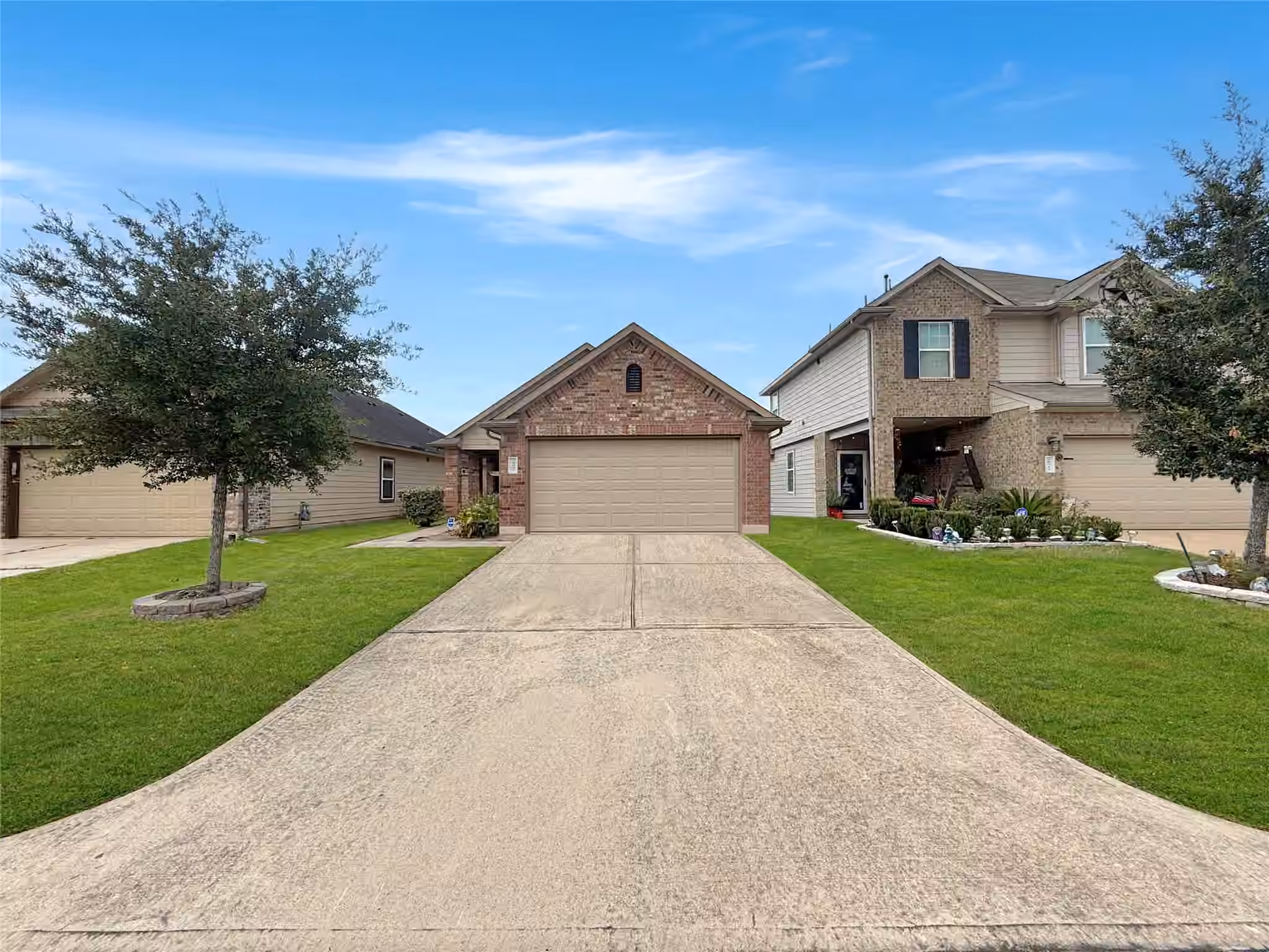 Photo of 10307 Solitude Way, Houston, TX