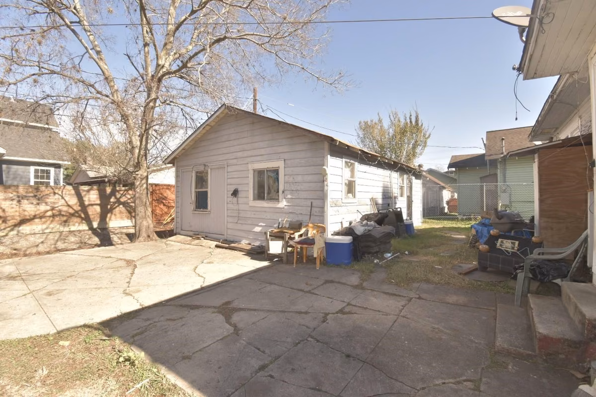 Additional 2 bed 1 bath unit
