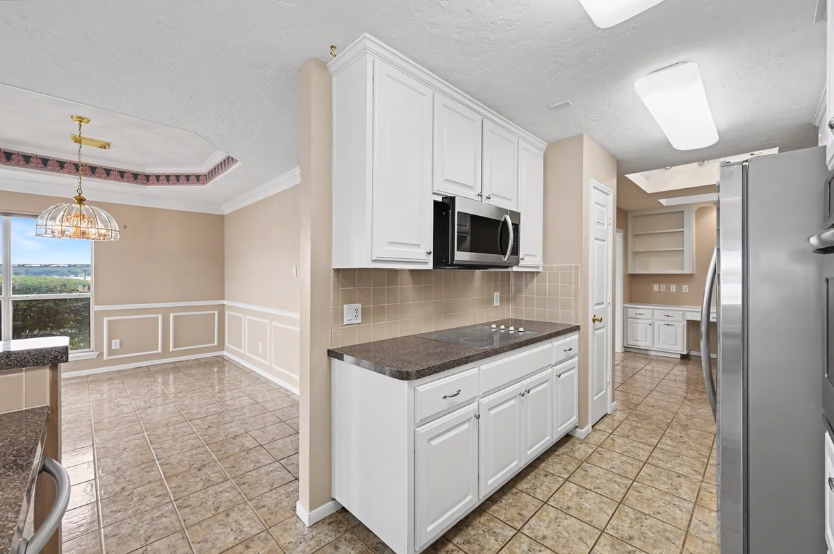 Easy access to the Dining & Breakfast Areas.
