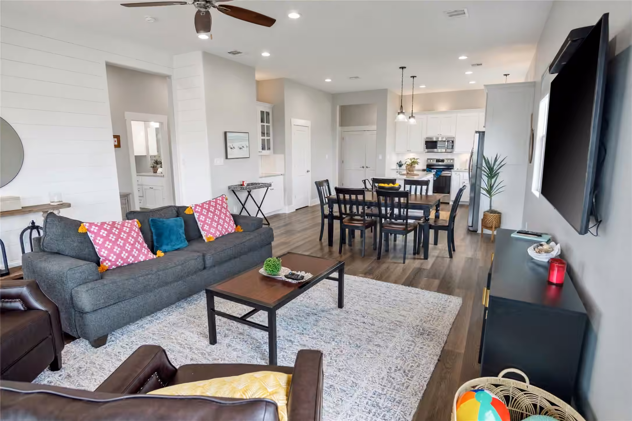 Photo 7 of 804 1/2 W Johnson Crawford Circle, Port Bolivar, TX