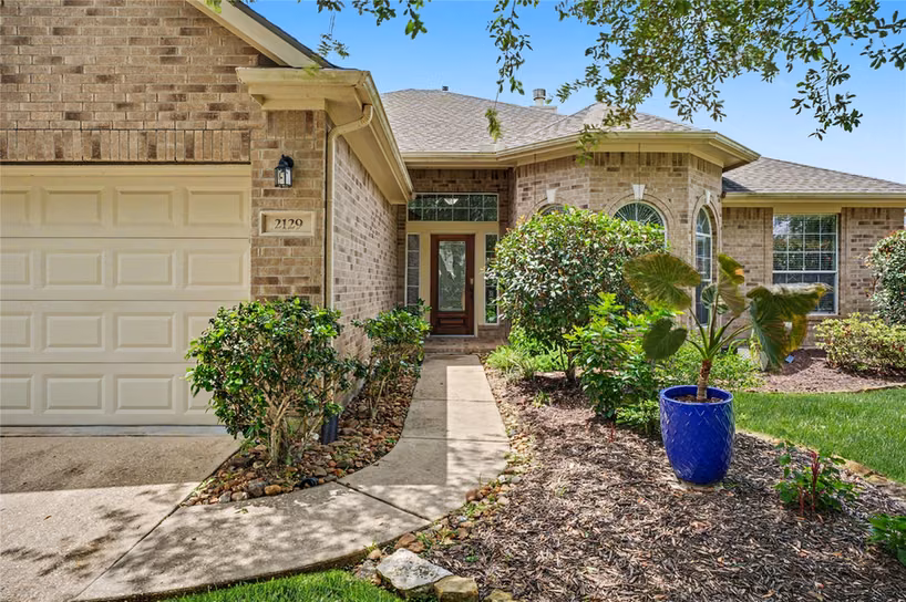Photo of 2129 Brittany Colony Drive, League City, TX