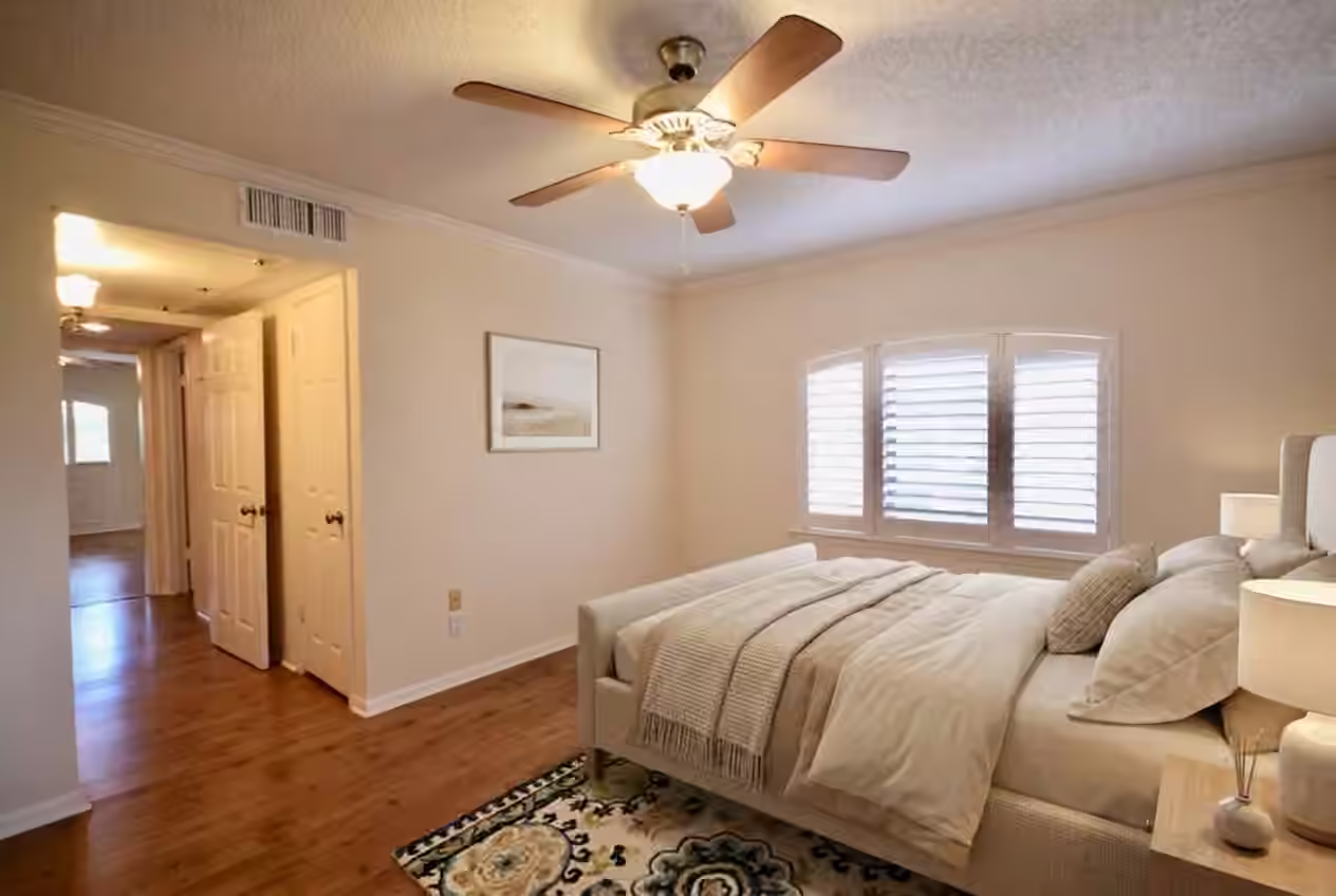 Photo 7 of 6443 Bayou Glen Road, Houston, TX