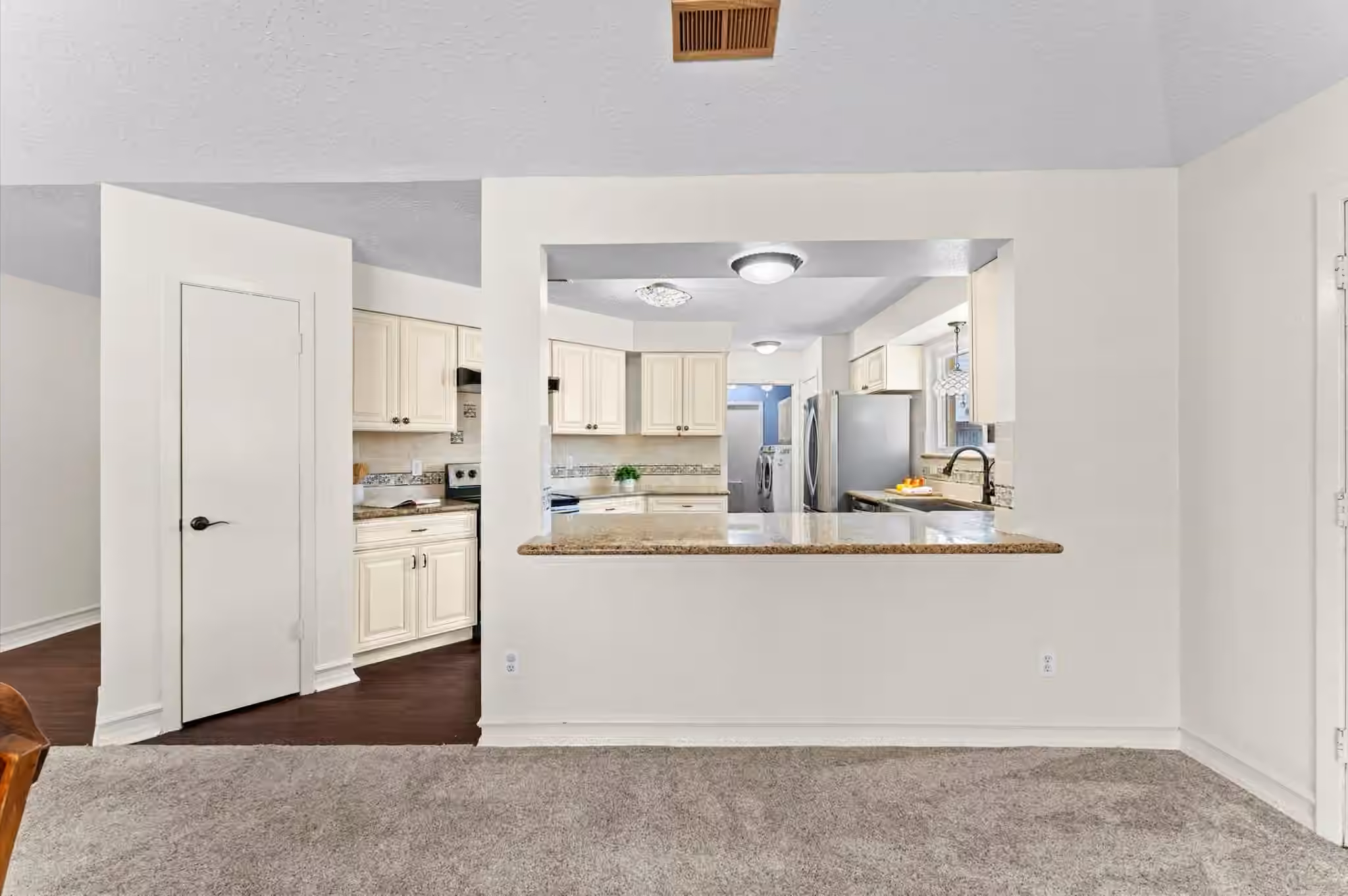Photo 5 of 17815 Heritage Colony Court, Webster, TX