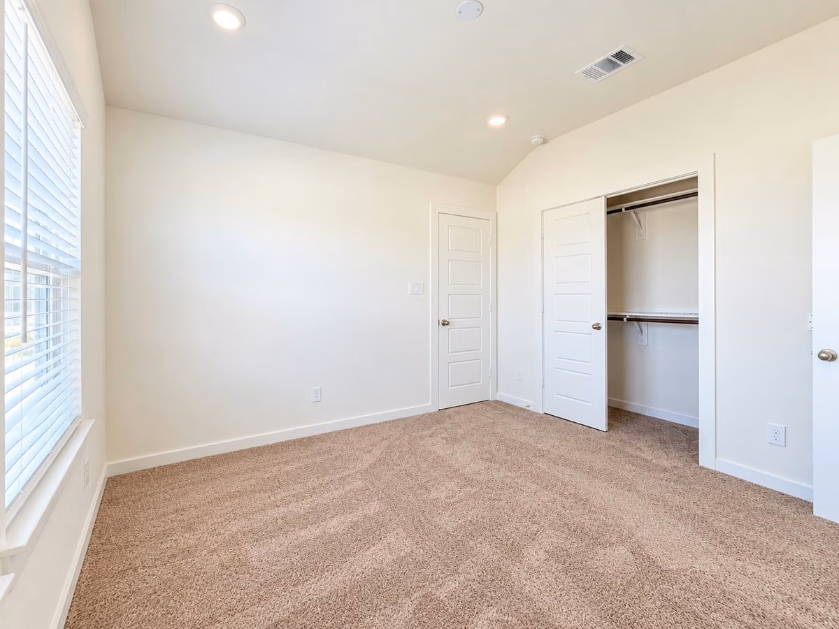 Photo 17 of 419 Pirate Falls Lane, Crosby, TX 77532