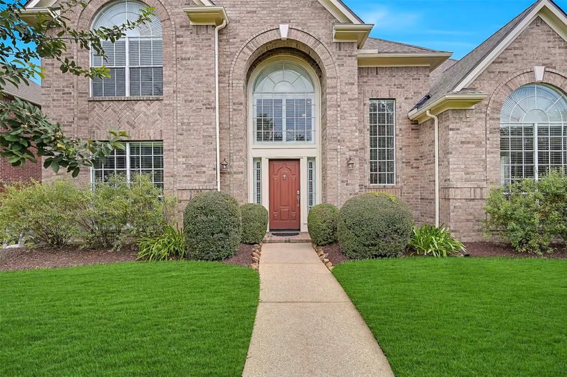 Photo 3 of 2872 Everett Drive, Friendswood, TX