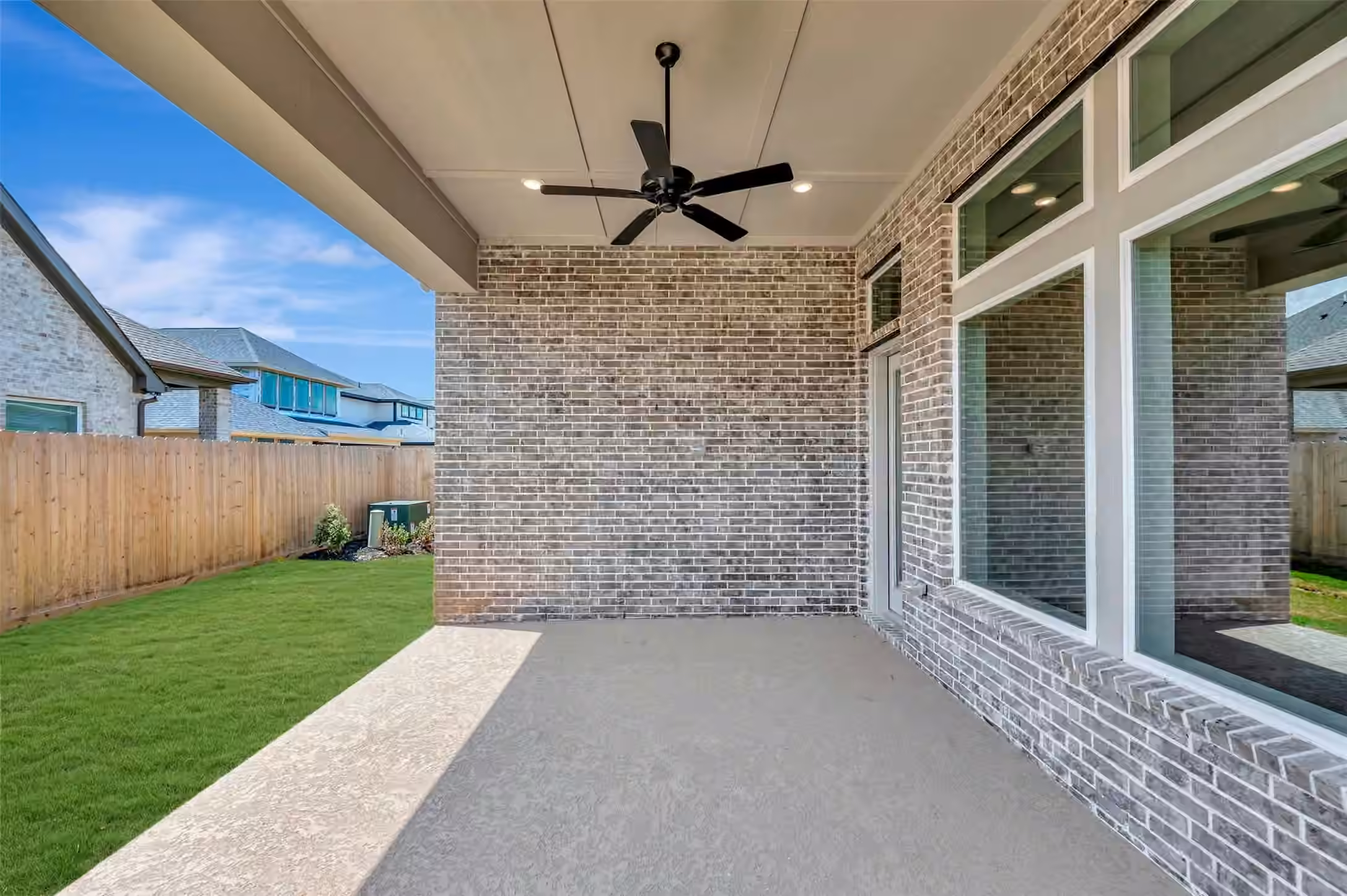Photo 7 of 219 Mandarin Mist Street, Richmond, TX