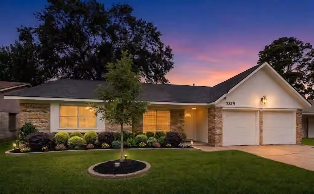 Photo of 7319 Tall Pines Drive, Houston, TX