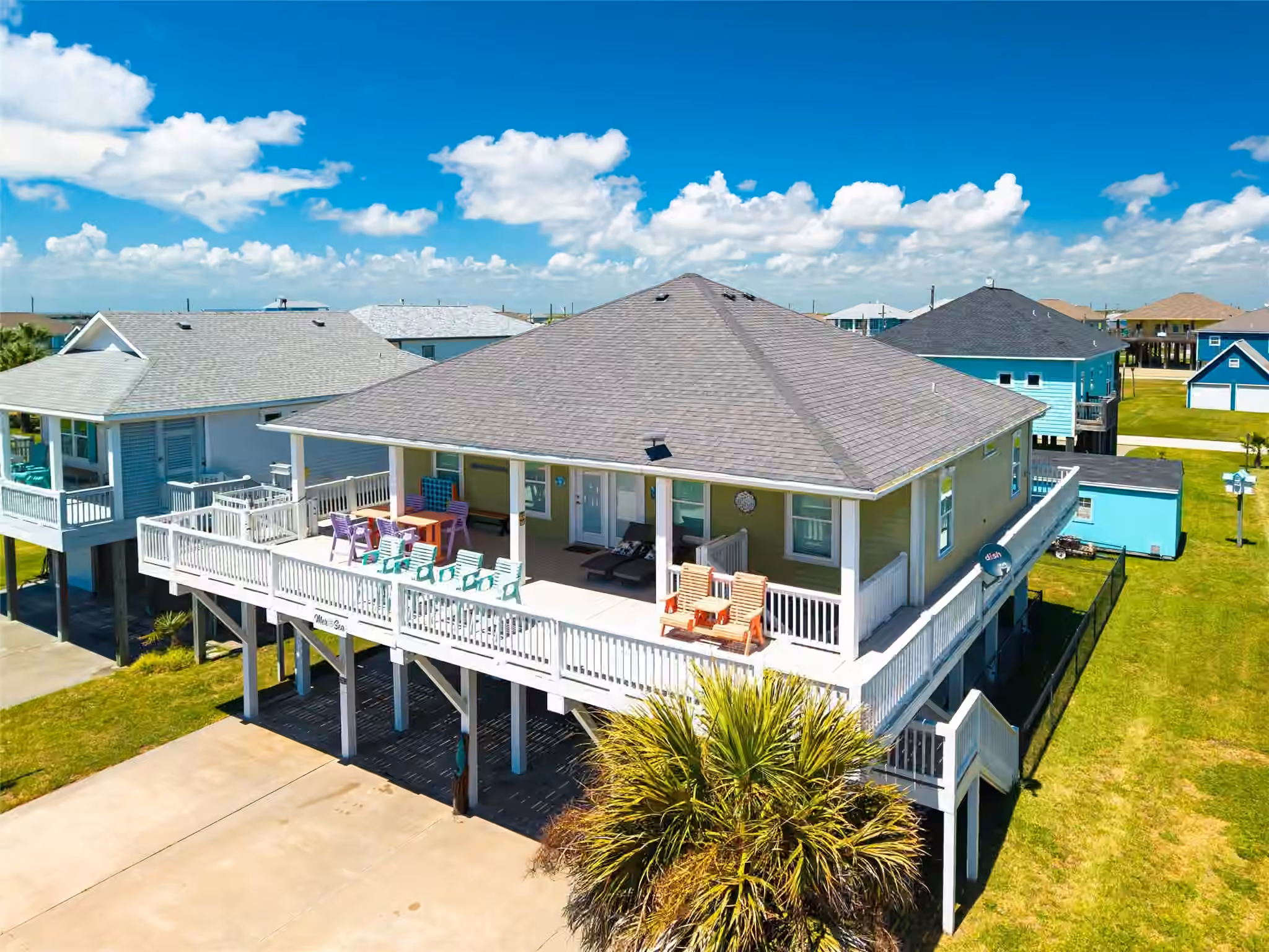 Photo of 956 Biscayne, Crystal Beach, TX 77650