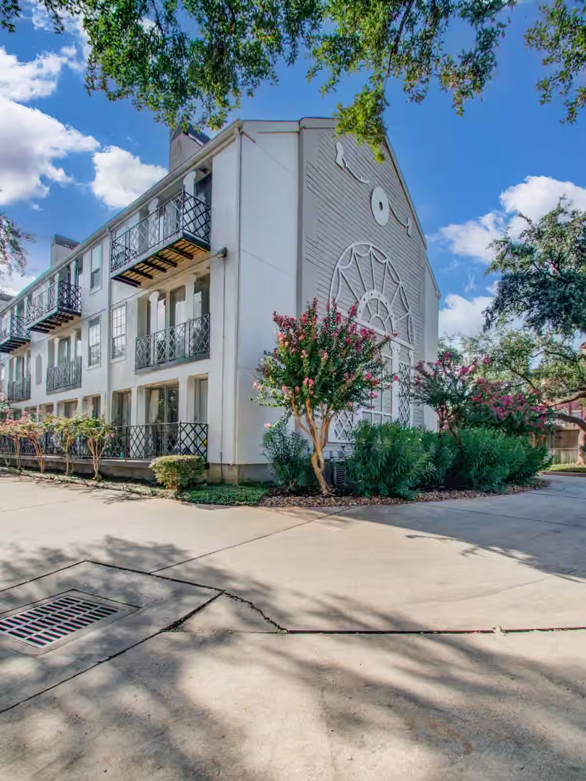 Photo 6 of 2333 Bering Drive 116, Houston, TX