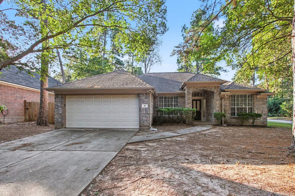 Photo of 86 N Lace Arbor Drive, The Woodlands, TX 77382