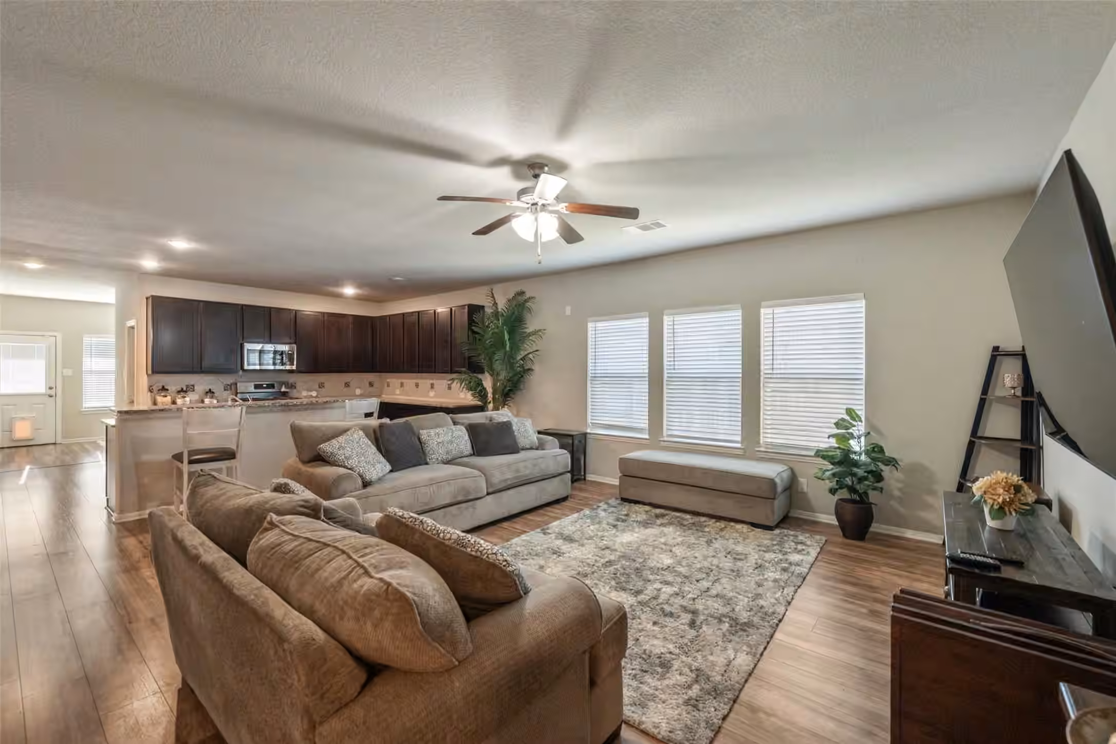 Photo 4 of 15439 Aberdeen Wood Drive, Humble, TX