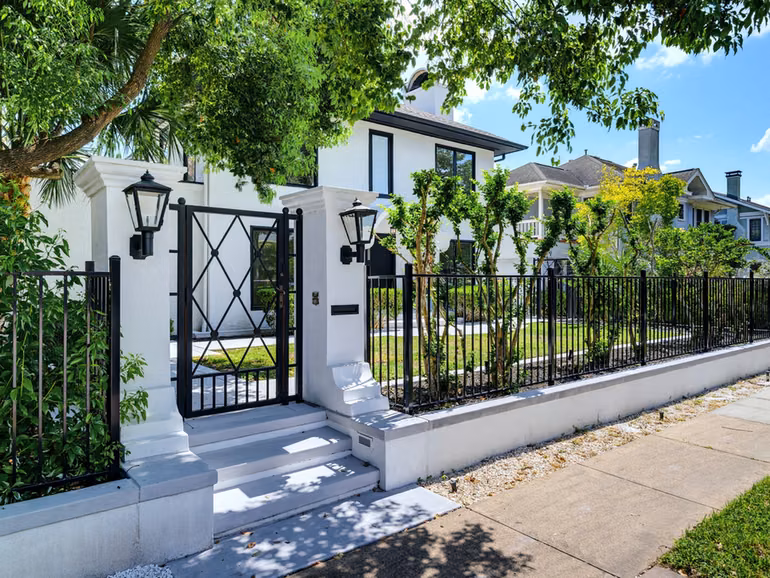Photo 5 of 607 Marshall Street, Houston, TX