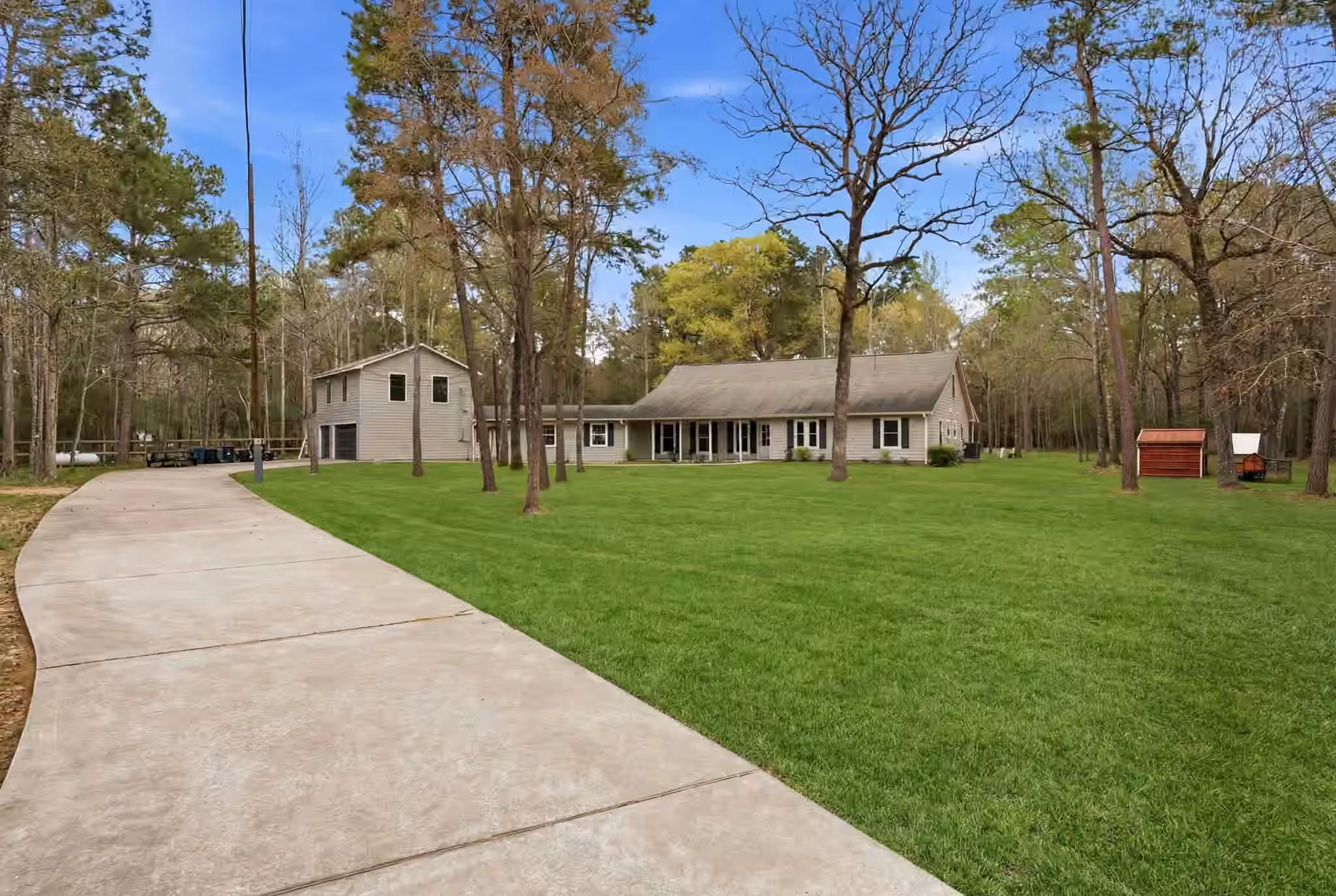Photo 2 of 5222 Ranch Hill Drive, Magnolia, TX