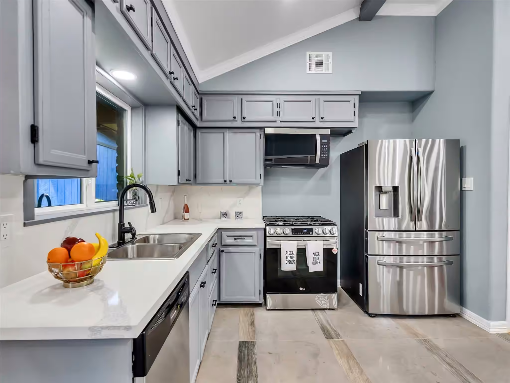 Photo 7 of 5402 Libbey Lane, Houston, TX