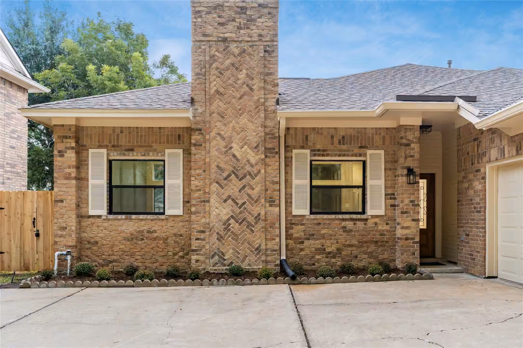 Photo 6 of 210 Mill Trail Drive, Sugar Land, TX