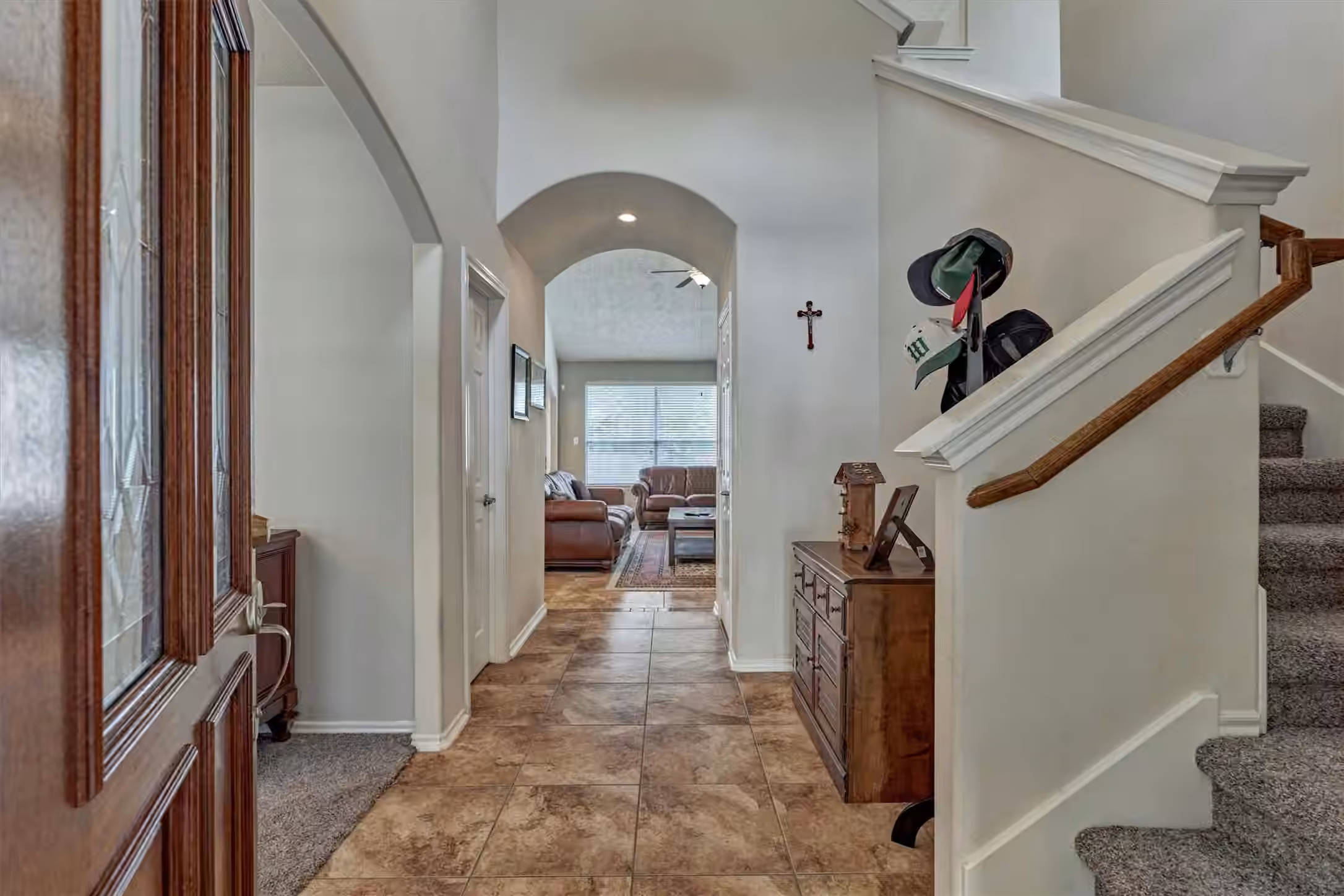 Photo 5 of 163 N Hawkhurst Circle, The Woodlands, TX