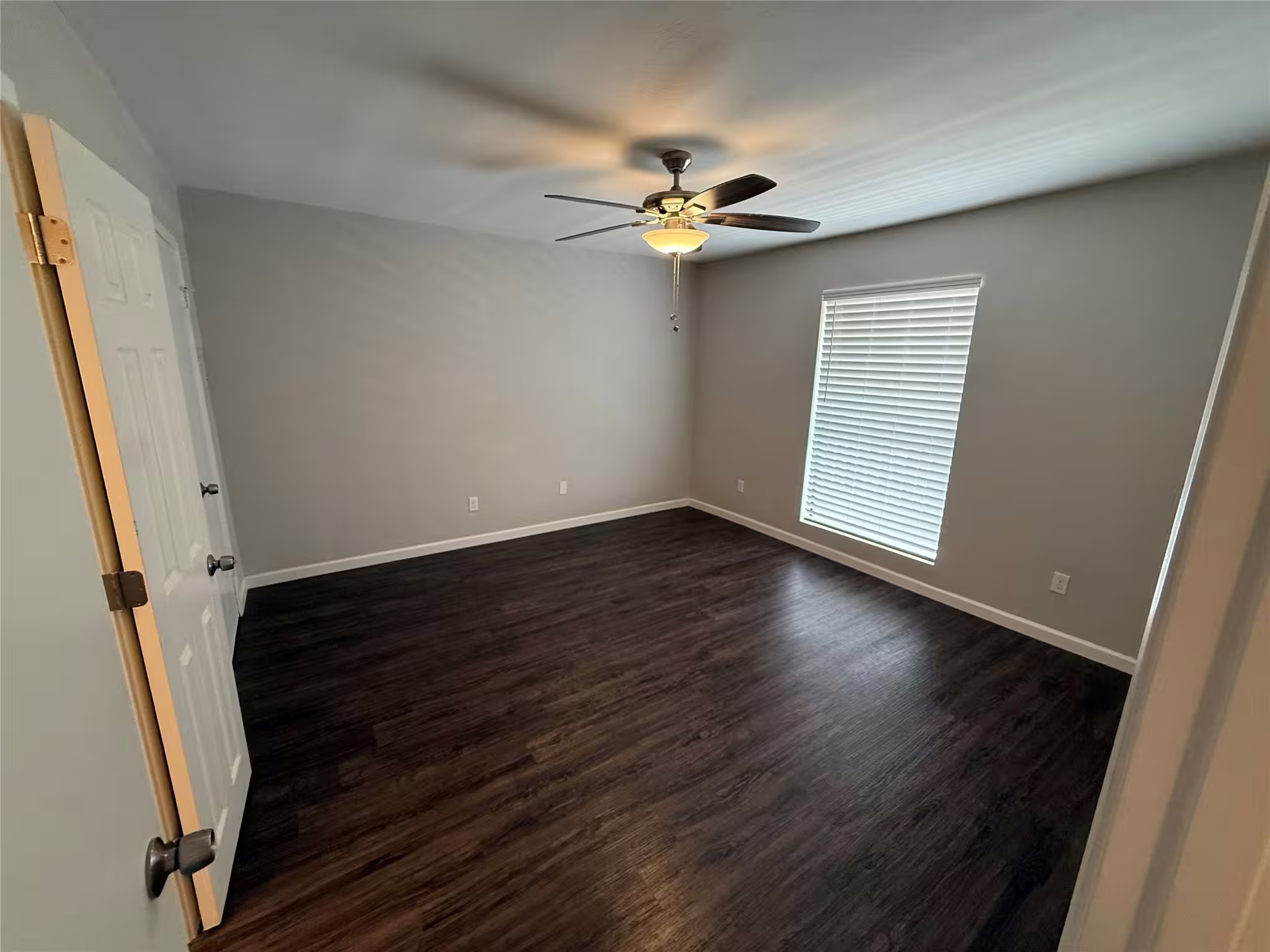 Photo 5 of 4011 Nasa Rd 1 Parkway 515, Seabrook, TX