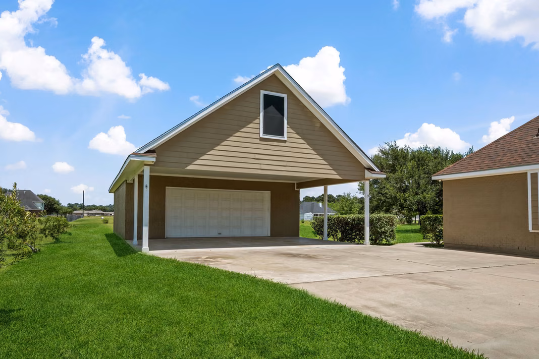 Photo 4 of 15602 Devin Lane, Crosby, TX
