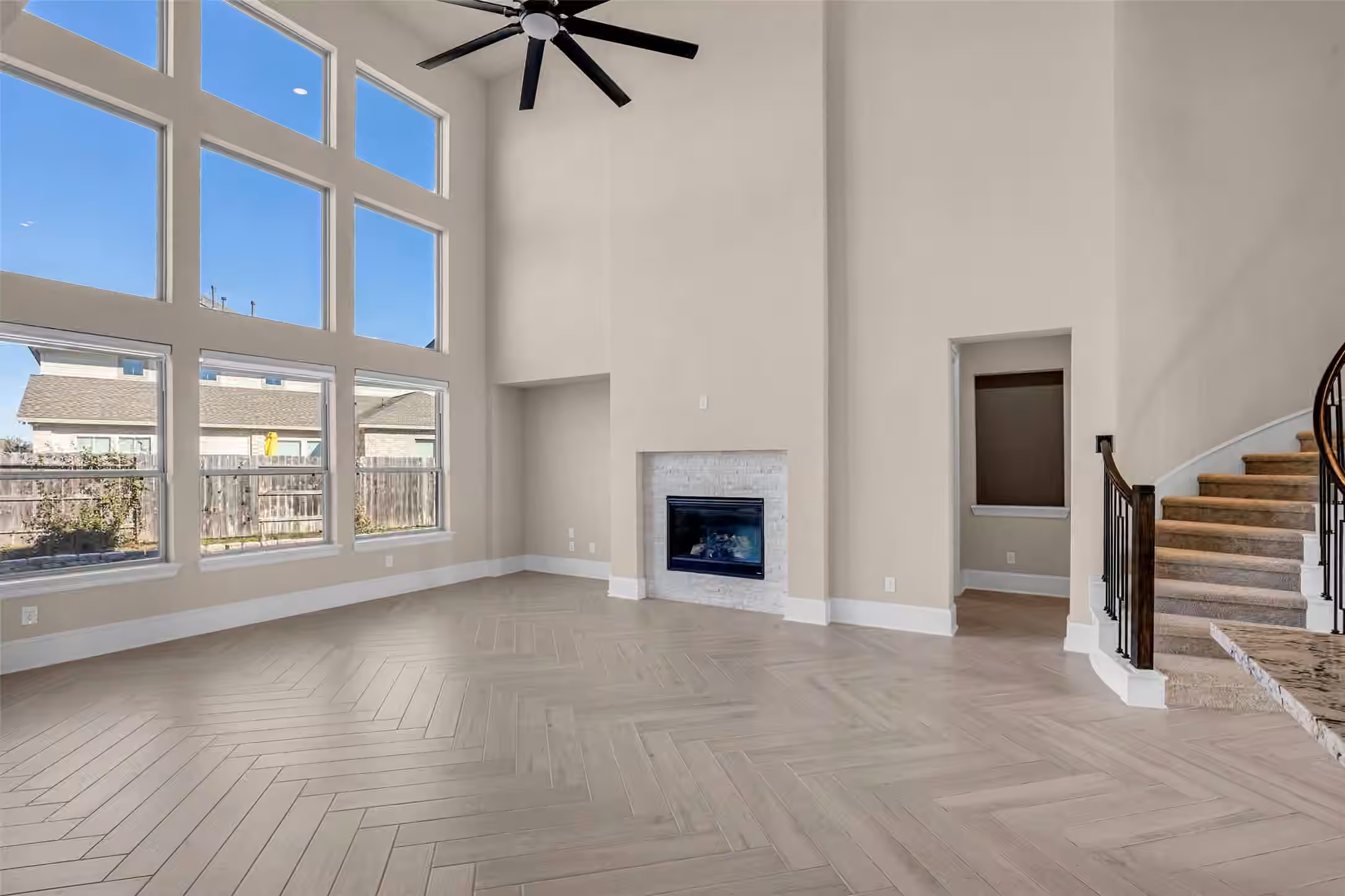 Photo 4 of 2718 Newbury Island Lane, Katy, TX
