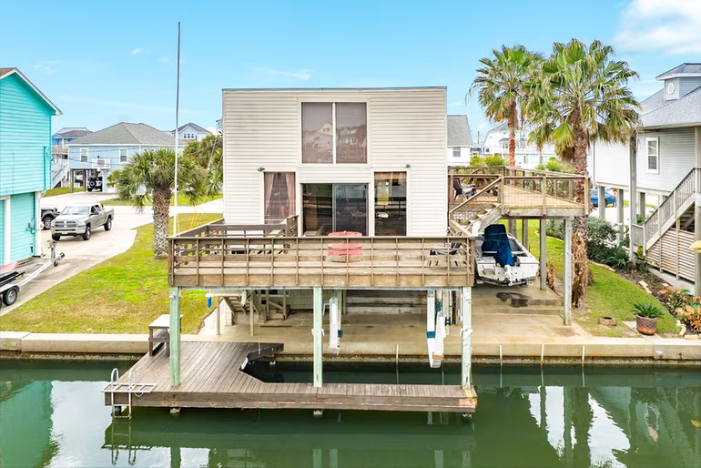 Photo 3 of 22814 Vida Street, Galveston, TX