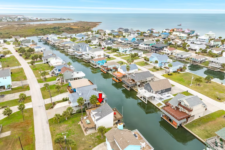 Photo 5 of 22814 Vida Street, Galveston, TX