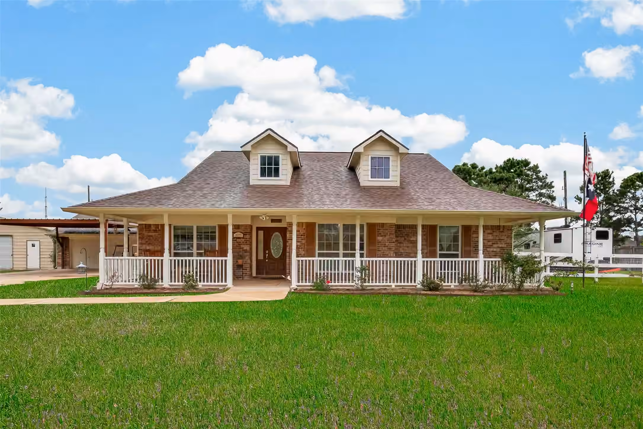 Photo 3 of 10711 Indian Trails Drive, Tomball, TX