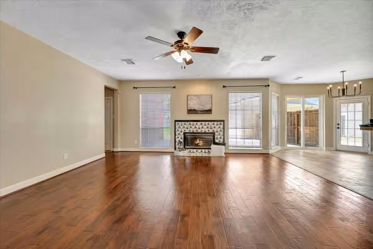 Photo 4 of 1350 Remington Crest Drive, Houston, TX
