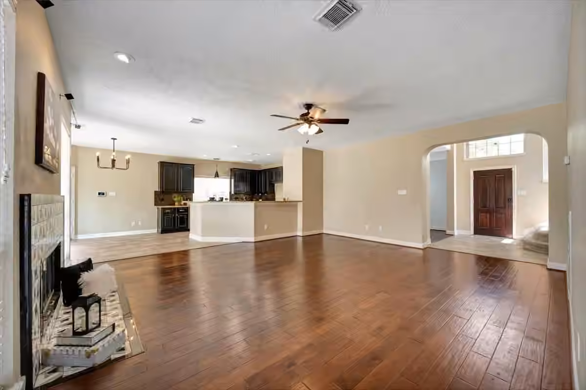 Photo 5 of 1350 Remington Crest Drive, Houston, TX