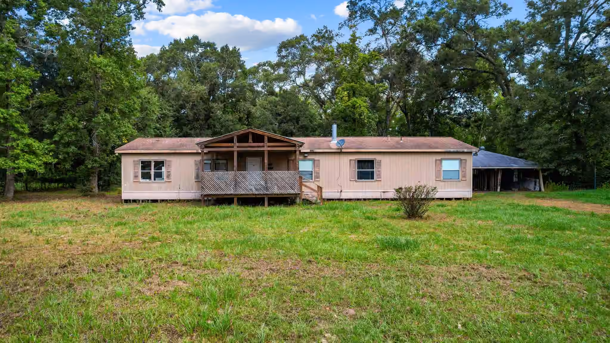 Photo 4 of 863 County Road 3141 E, Cleveland, TX