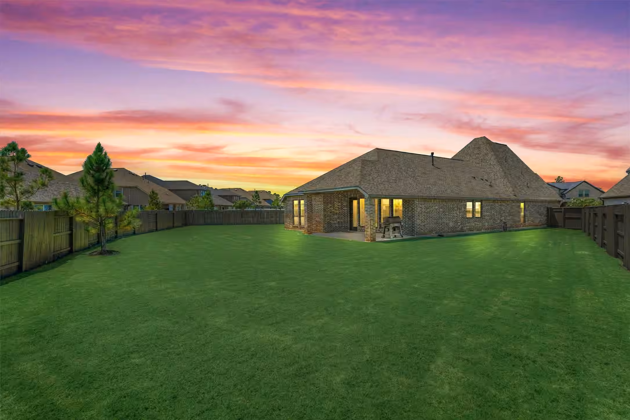 Photo 2 of 13147 Soaring Forest Drive, Conroe, TX
