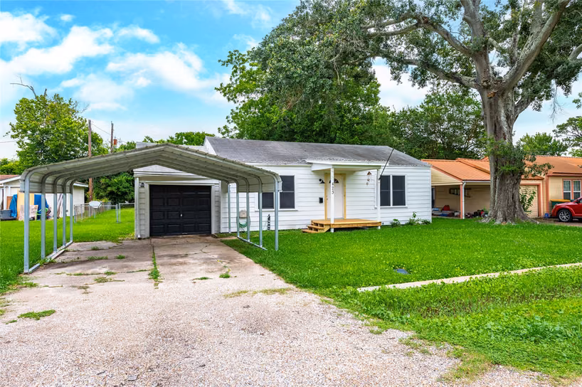 Photo of 423 Elmo Street, La Marque, TX 77568