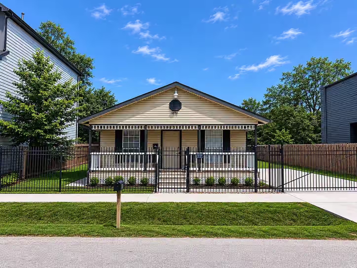 Photo of 5707 Balbo Street, Houston, TX