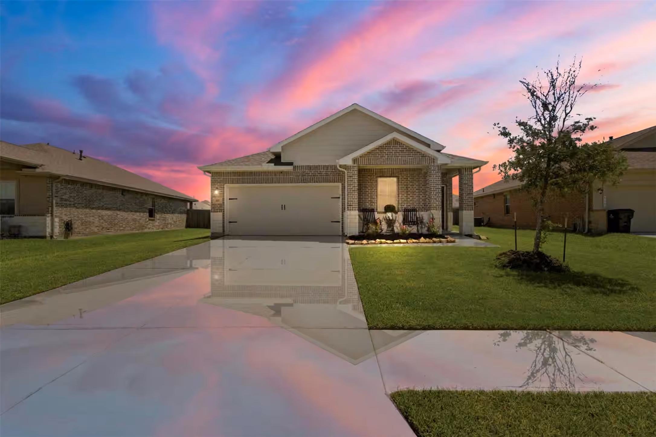 Photo 2 of 611 Walnut Branch Drive, Baytown, TX