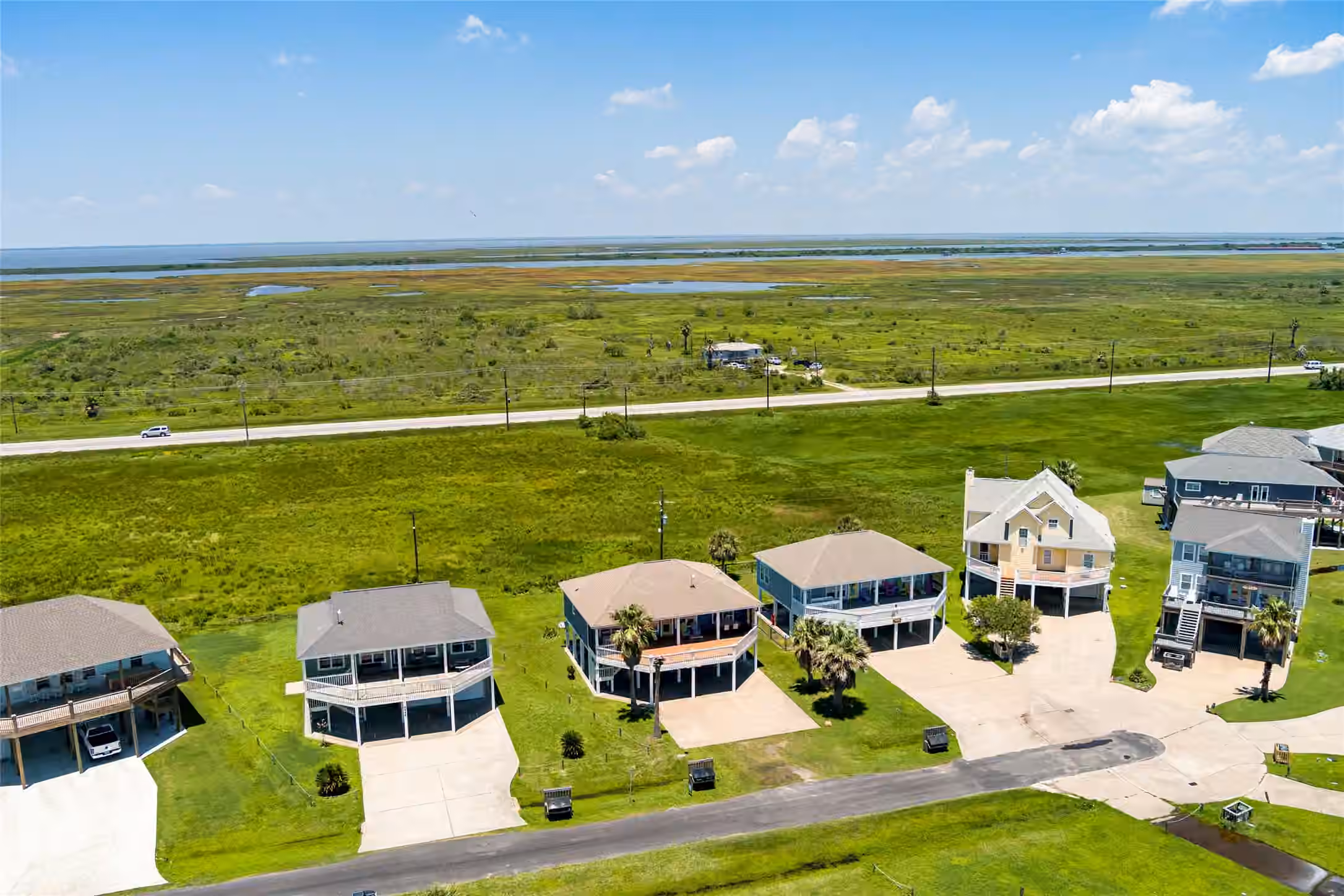 Photo 5 of 3233 Castle Drive, Crystal Beach, TX