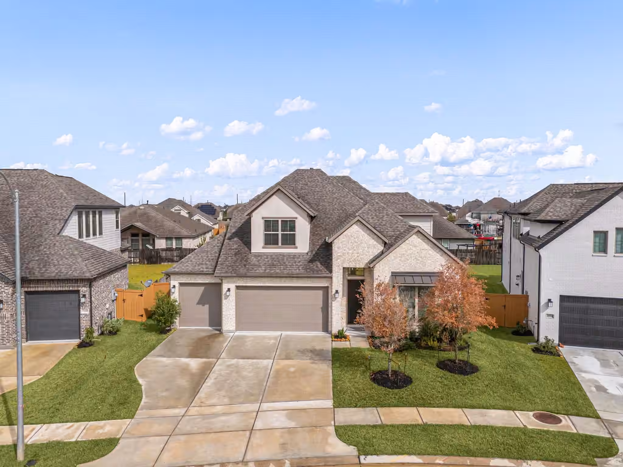 Photo 2 of 21114 Regal Terrace Drive, Cypress, TX