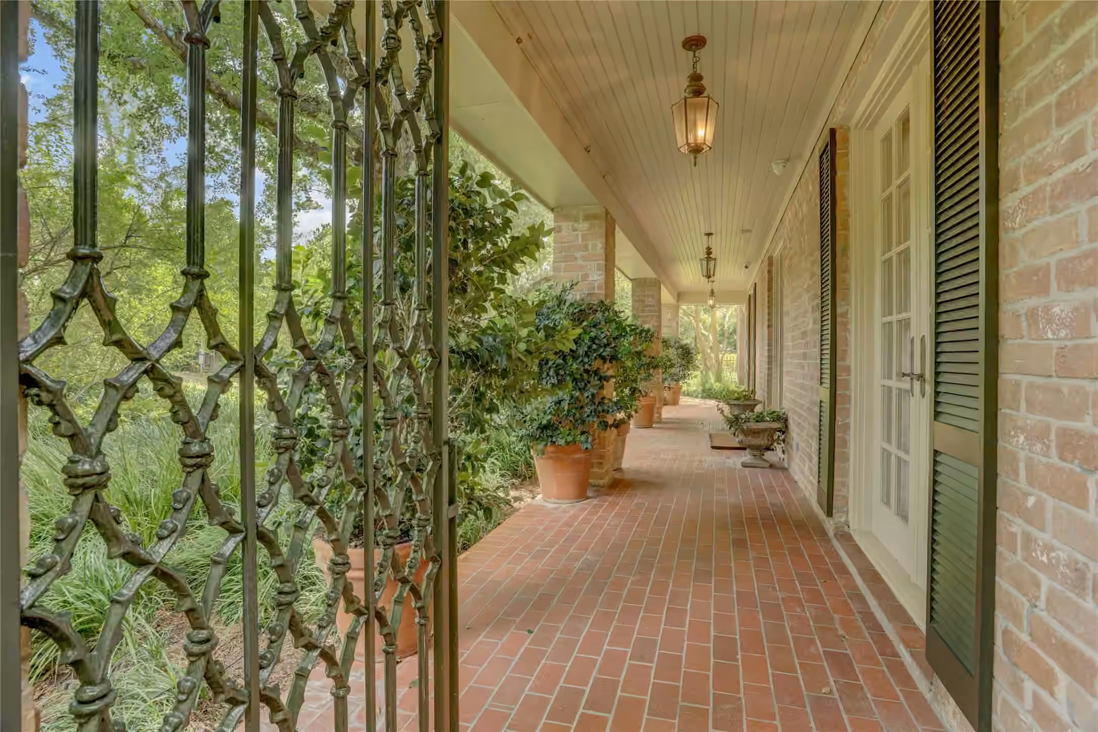 Photo 5 of 1 Stayton Circle, Piney Point Village, TX