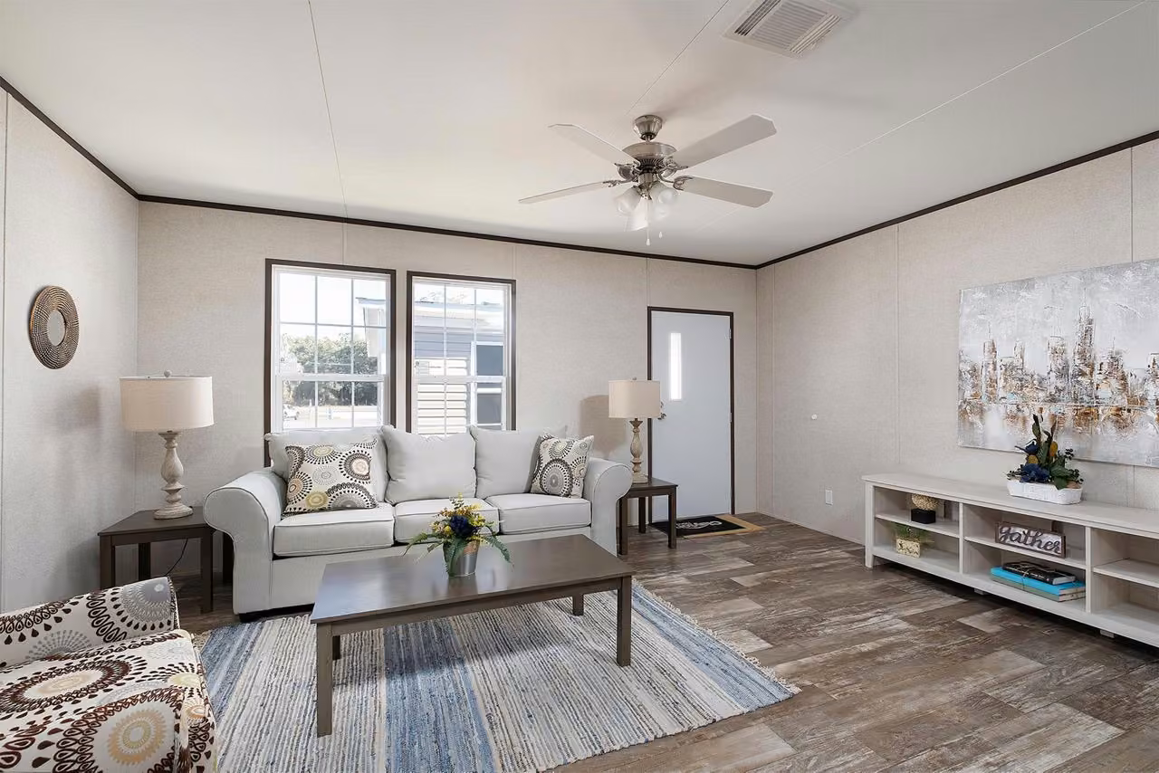 Photo 5 of 1012 Cottonwoood Bend Lane, Waller, TX