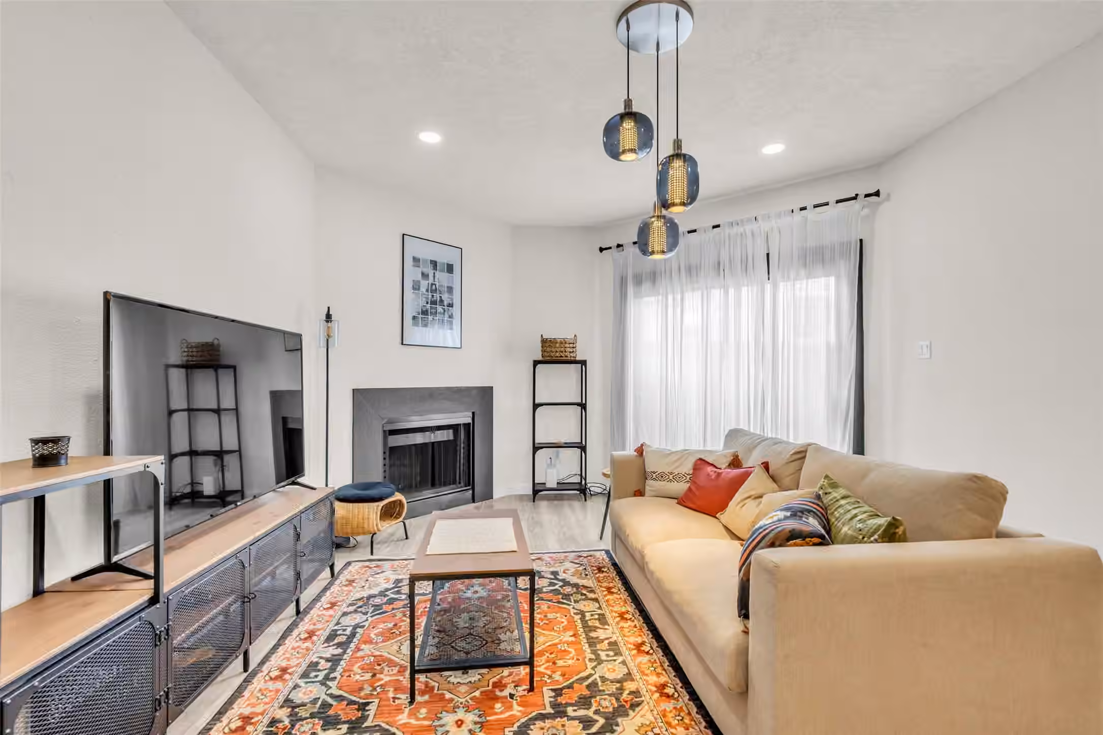 Photo of 10855 Meadowglen Lane 604, Houston, TX