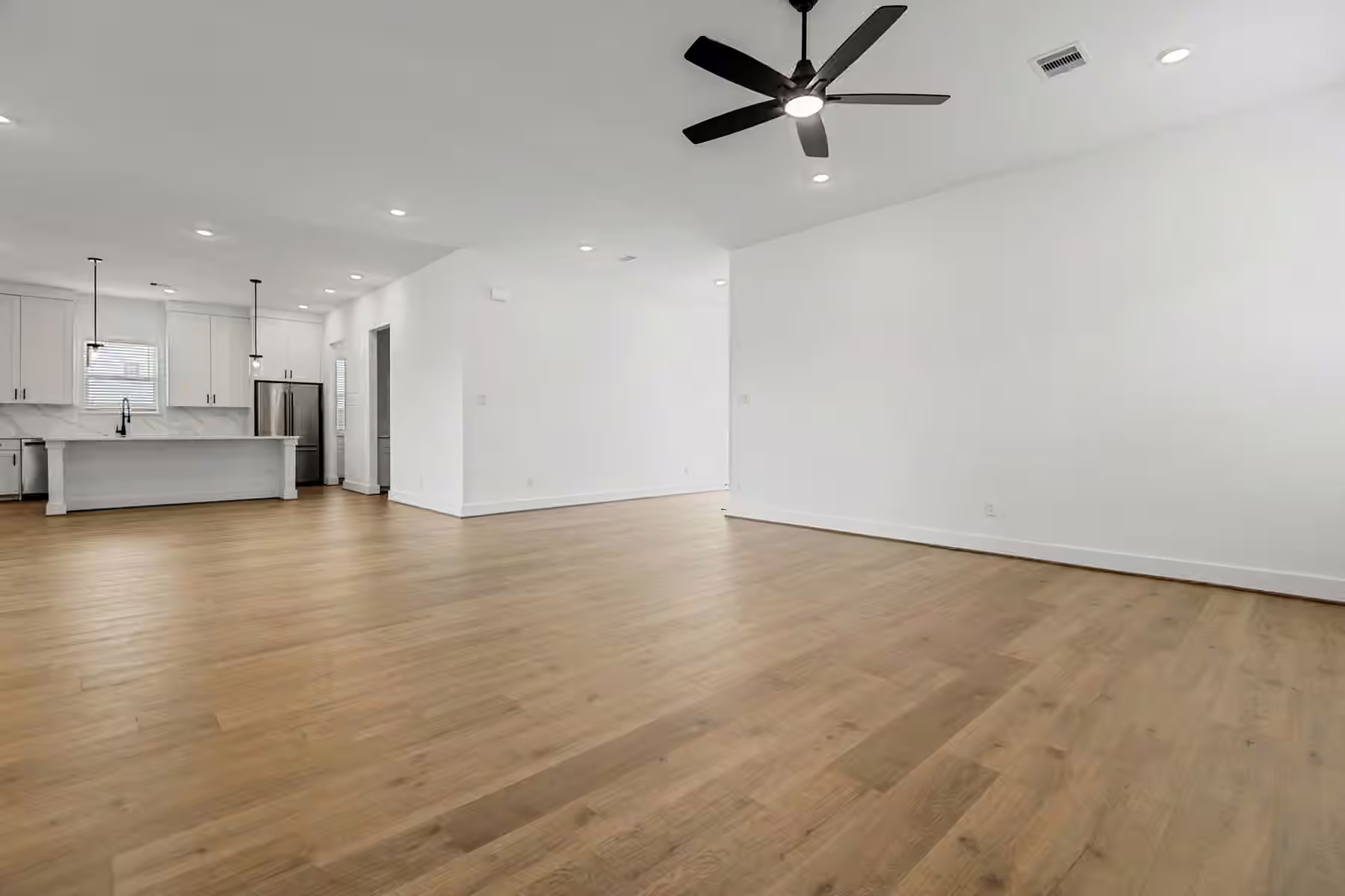 Photo 6 of 1908 Drover Lane, Rosenberg, TX