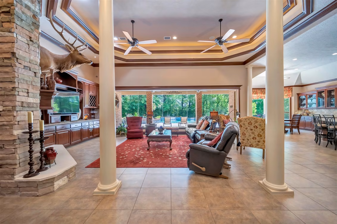 Photo 6 of 3 Quinns Cabin Court, Conroe, TX