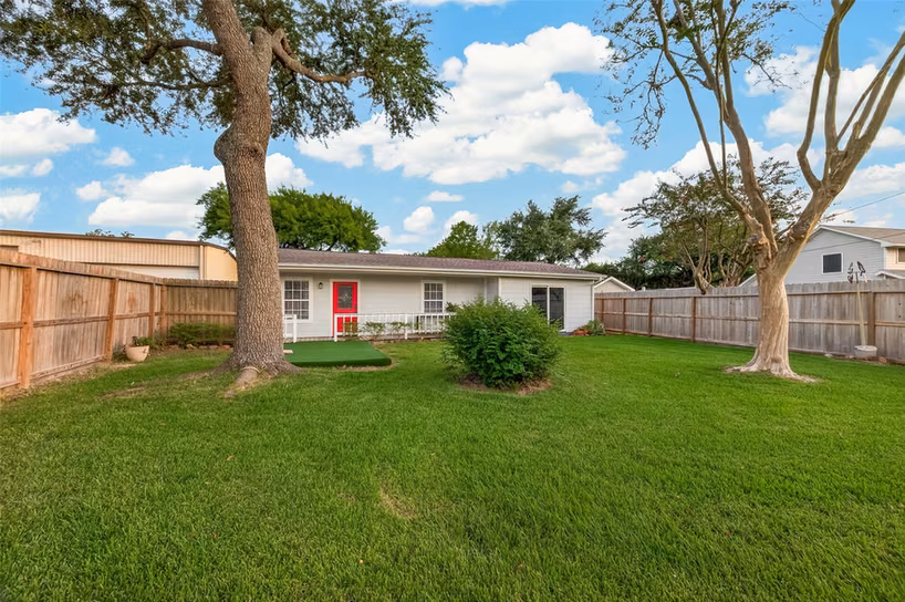 Photo 3 of 2700 Webster Street, League City, TX