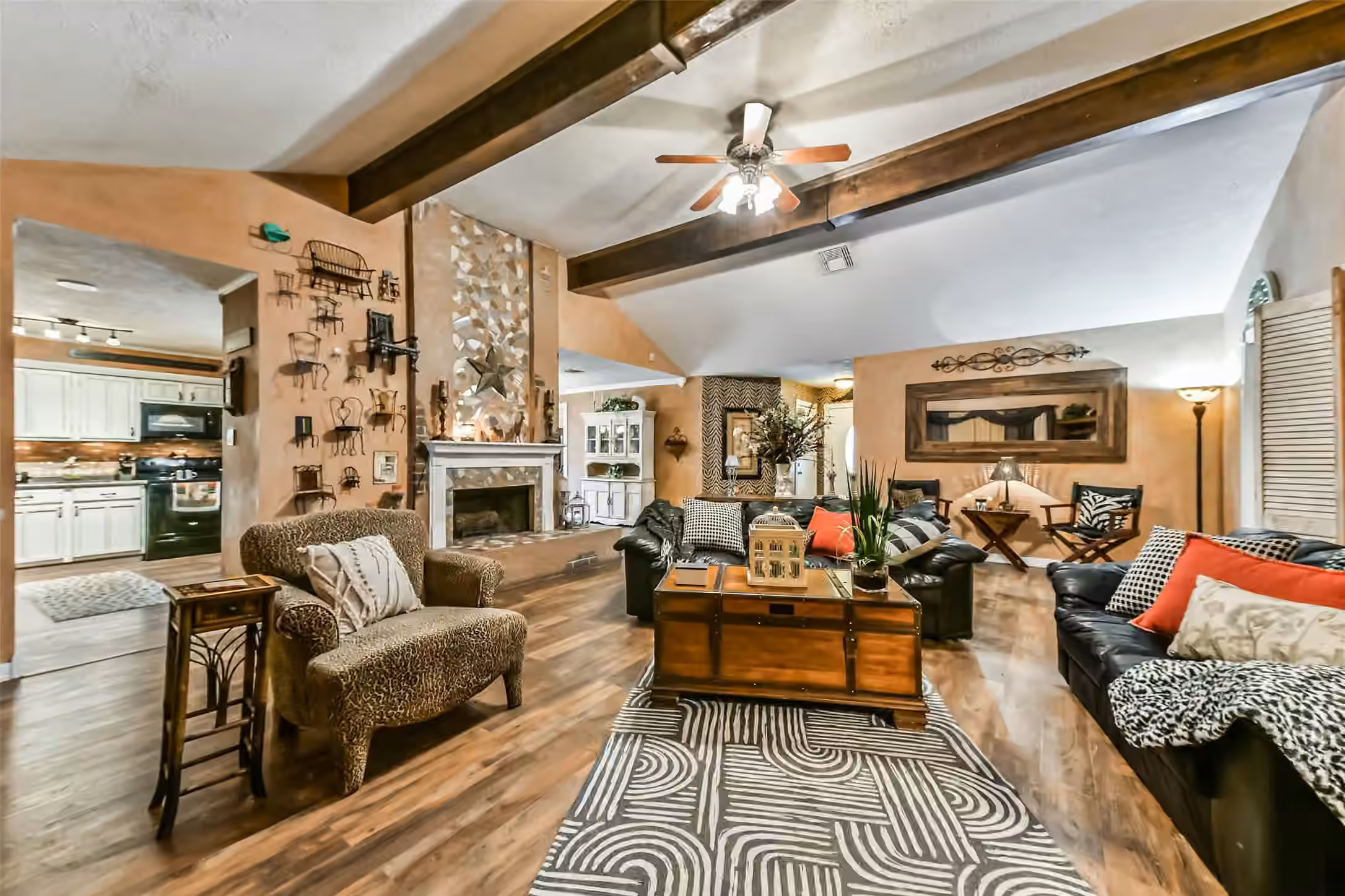 Photo 7 of 2422 Pilgrims Bend Drive, Friendswood, TX